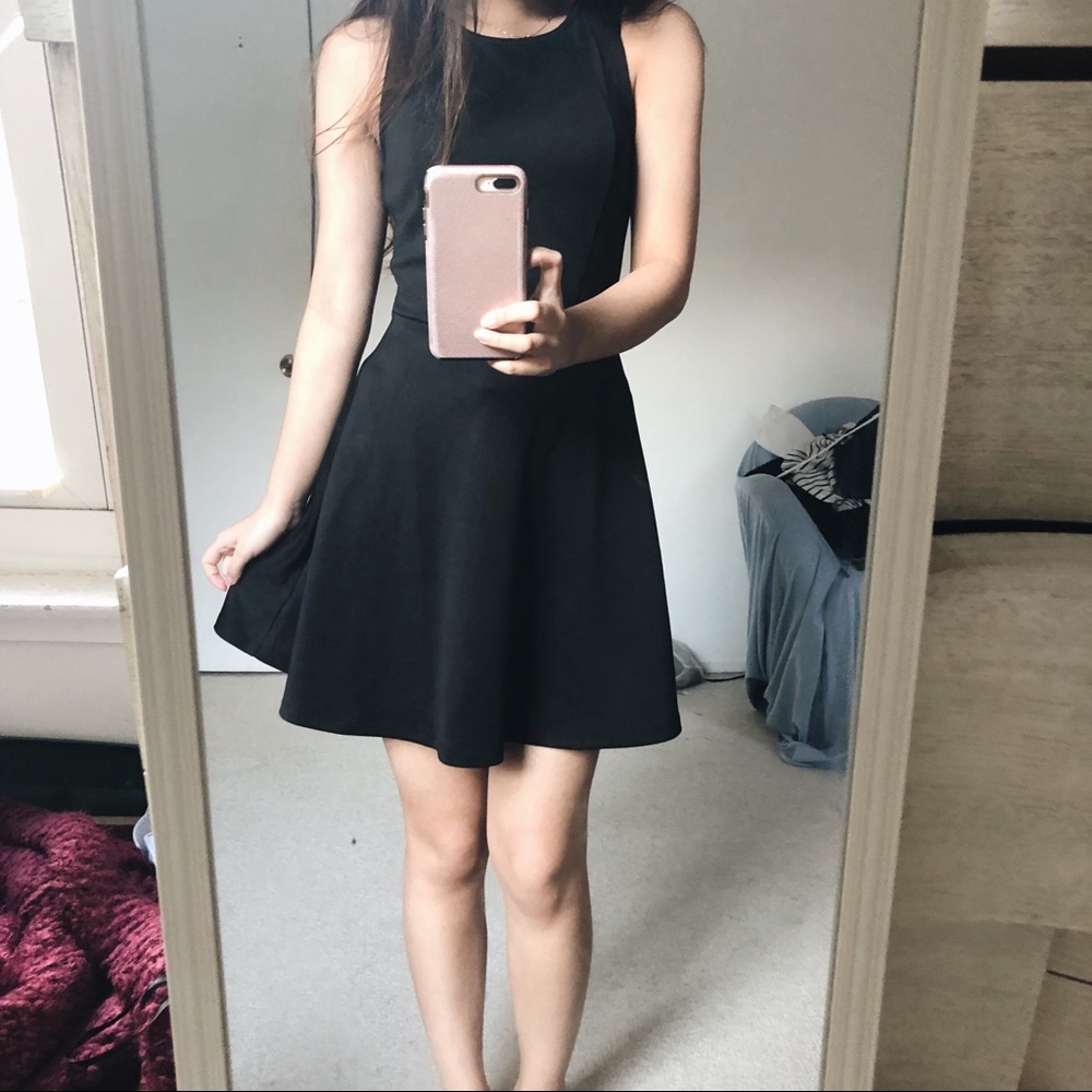 Forever 21 black dress size small